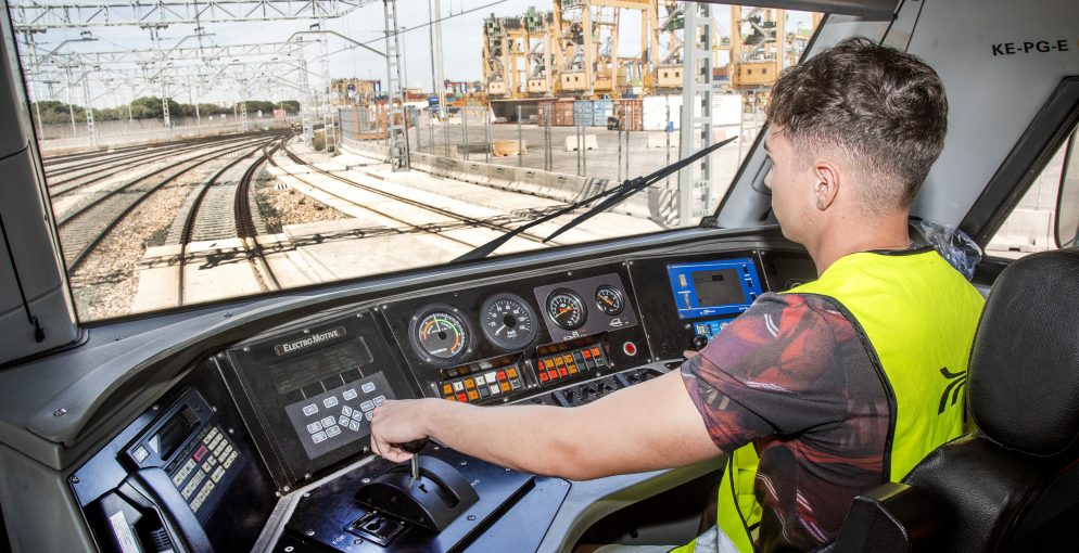 CURSO DE LICENCIA Y DIPLOMA DE MAQUINISTA FERROVIARIO